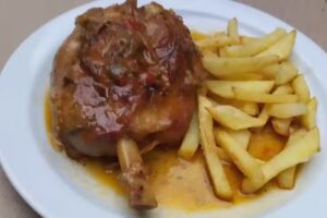 1. La Favorita Cafe, Bar, Restaurante