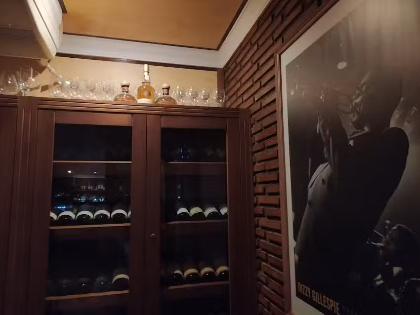 1959 Caf&eacute; Bar