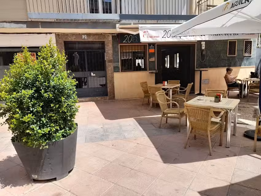 20 Pa&rsquo; Ca Bar & Cafeter&iacute;a