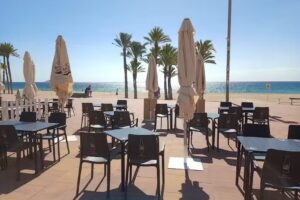 29 Vint-i-nou Lounge Bar