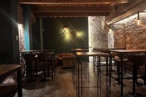 3 onzas Cocktail Bar