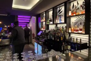 360&ordm; Sky Bar