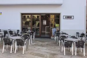 4 Bocas -Taper&iacute;a-Bar