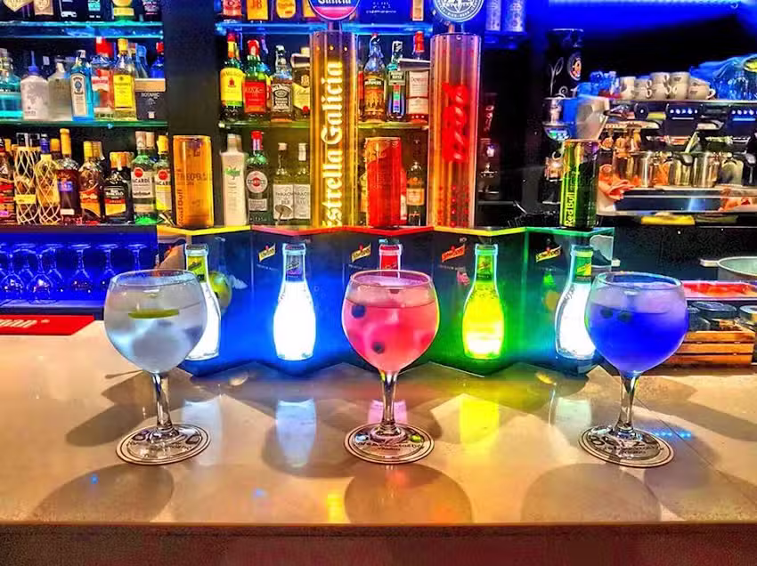 80/20 COCKTAIL LOUNGE