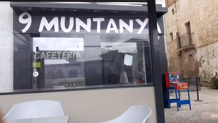 9 Muntanya