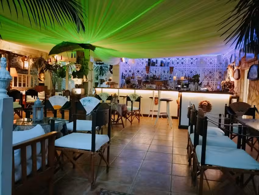 Abanicos Bar