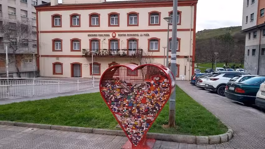 Abusuko Udaltegia Centro Municipal La Peńa