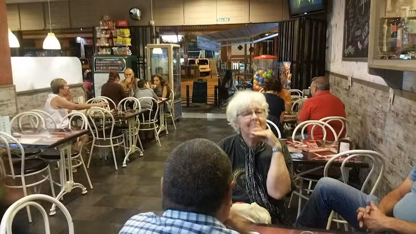 &Aacute;gora Caf&eacute; Bar