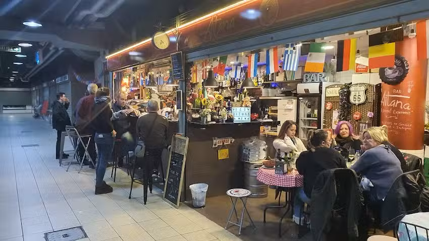 Aitana&rsquo;s Corner Bar (Mercat Central)