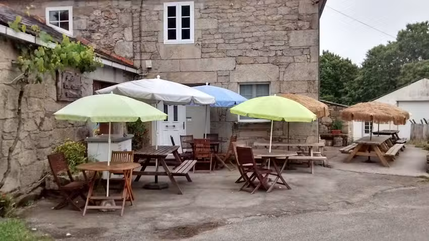 Albergue-Restaurante Casa Cruceiro de Ferreiros