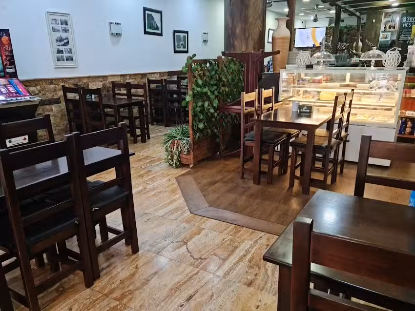 ALMA13 MESON-CAF&Eacute;