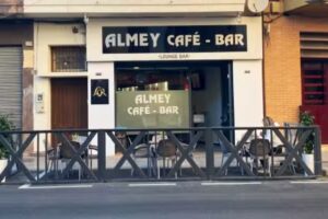 Almey caf&eacute;-bar