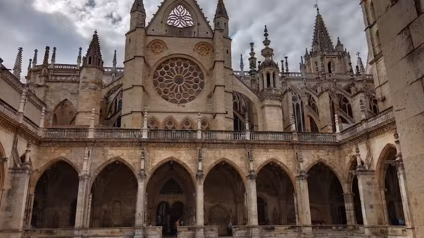 Alojamientos R&iacute;o Cares