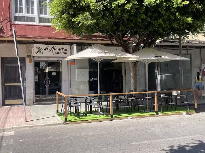 Alondra Caf&eacute; &ndash; Bar de tapas