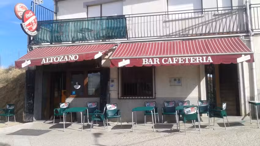 Altozano Bar