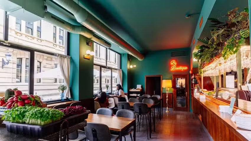Altuna Boutique Bar