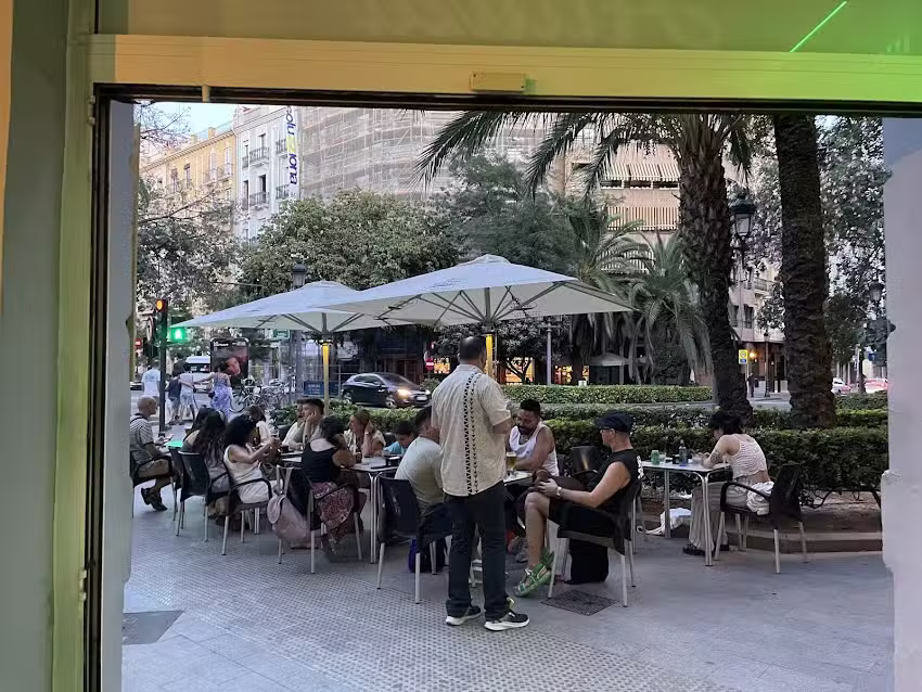 Altuza Bar