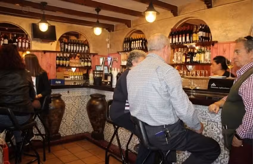 Antigua bodeguita los portales