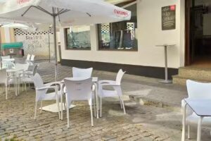 Antiguo bar Col&oacute;n