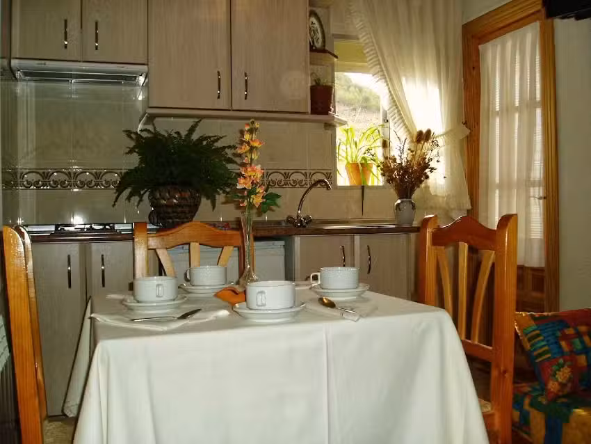 Apartamentos J&uacute;car &ndash; Hostal Rural
