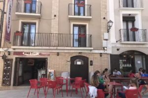 Apartamentos Vino Tinto Adahuesca