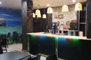 Apple Cyber Caf&eacute;