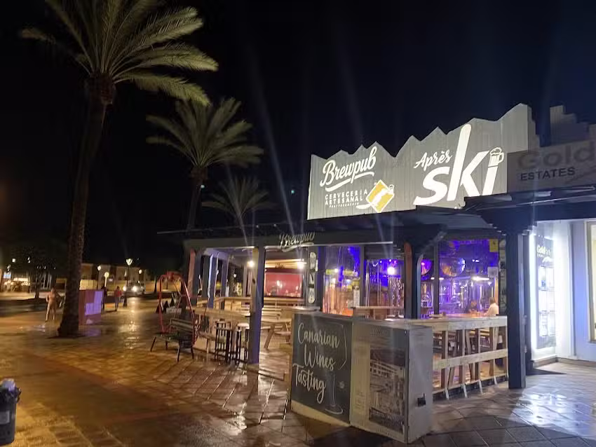Apr&egrave;s SKI Corralejo