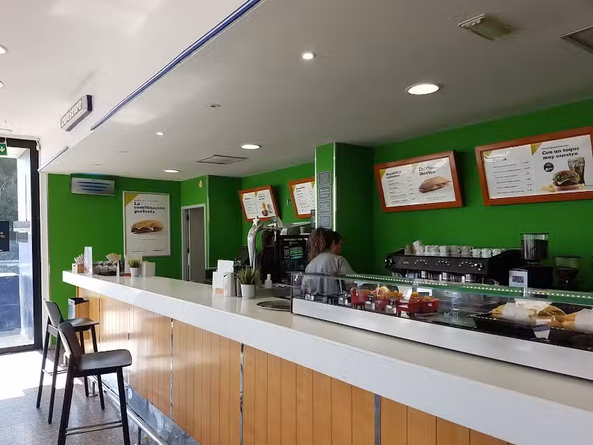 Area de Servicio Valtierra Cafestore