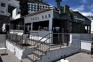 Arimar Pool Bar