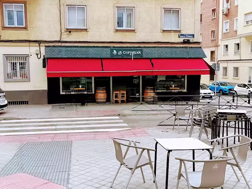 ARROCER&Iacute;A LA COFRAD&Iacute;A Sport BAR