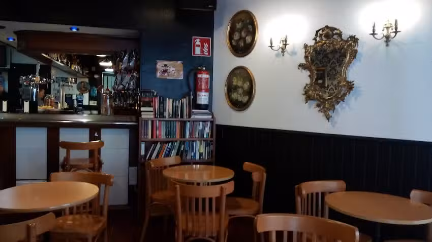 ART Caf&eacute;