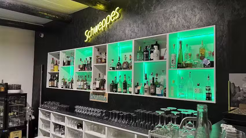 ARYA Cocktail Bar