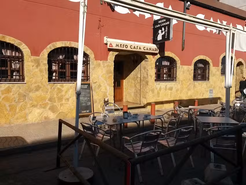 Asador Mes&oacute; Casa Canari SL