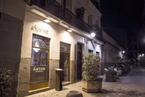 &Aacute;stor gastro-place