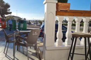 Aurora bar and lounge