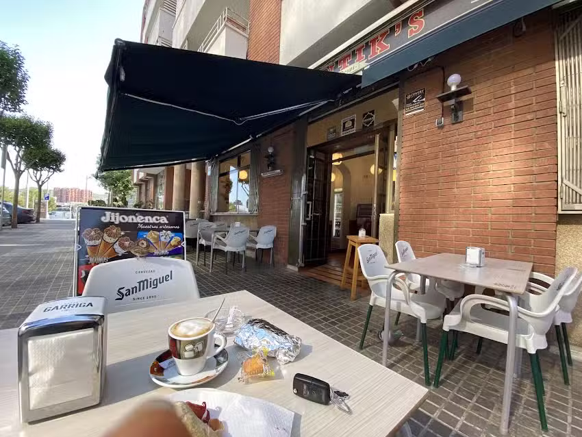 AUTENTIK&rsquo;S