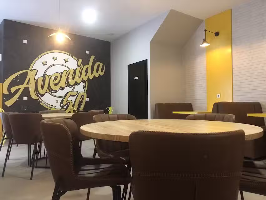 Avenida 50
