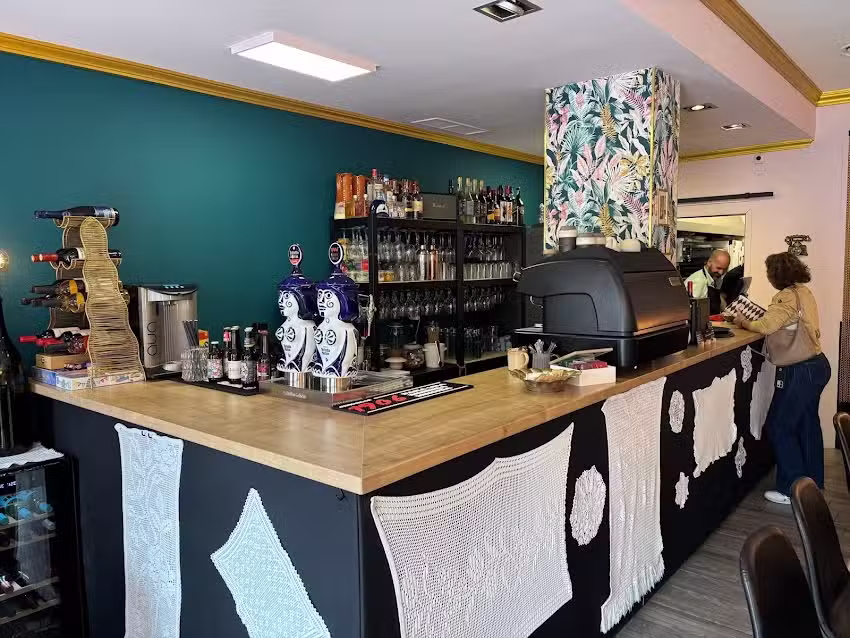 Av&oacute; Lili (Abuela Lili)