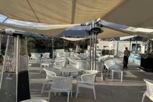 Azotea Sunset Raw Bar