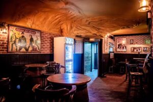 Backstage Rock Alcal&aacute; Bar-Restaurante