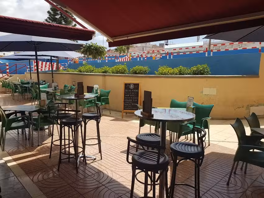 B&aacute;ilame el agua2.0