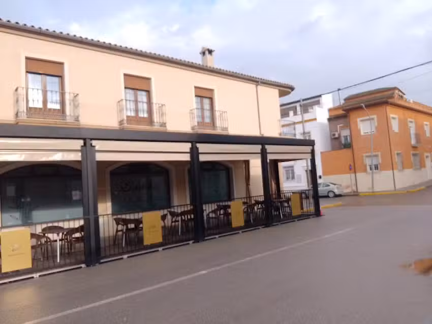 Bamb&uacute; caf&eacute; y copas