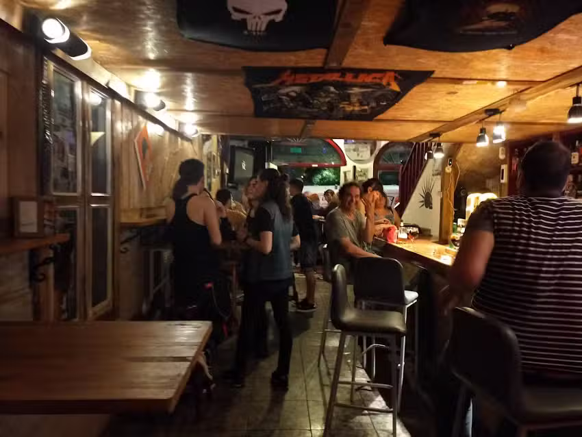 Bandera Negra Cuenca Rock Pub