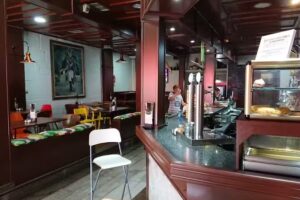 Bando&rsquo;s cafe bar