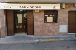 Bar 4 de Oro