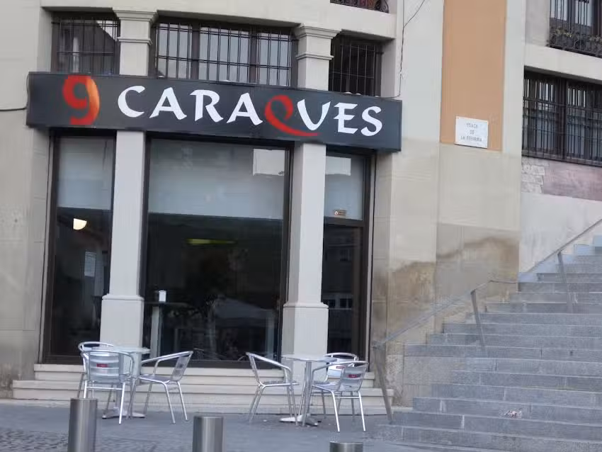 Bar 9 Caraques