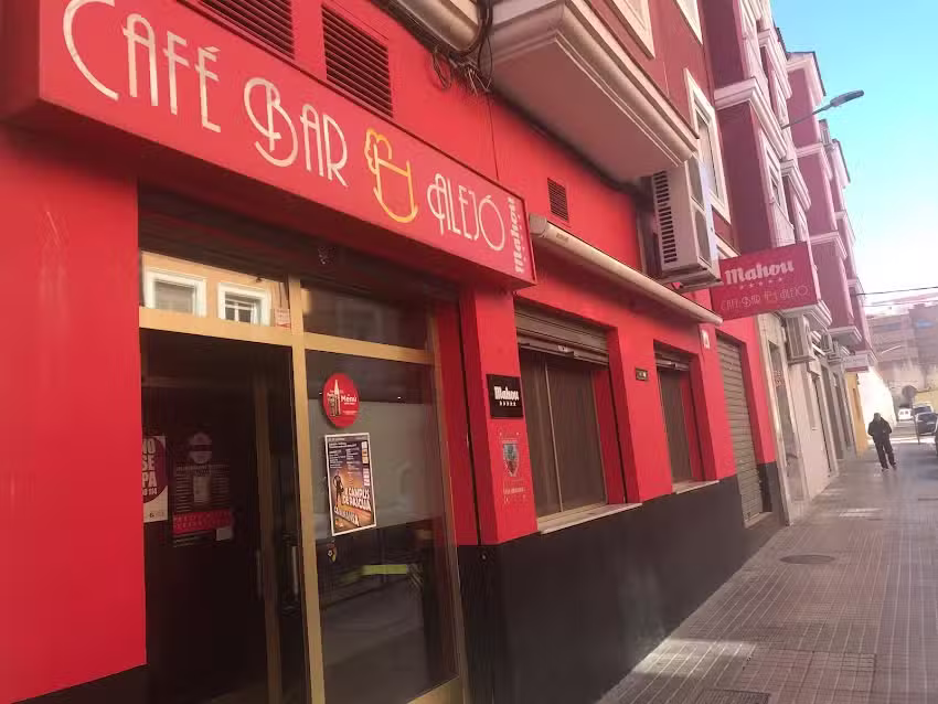 Bar Alej&oacute;