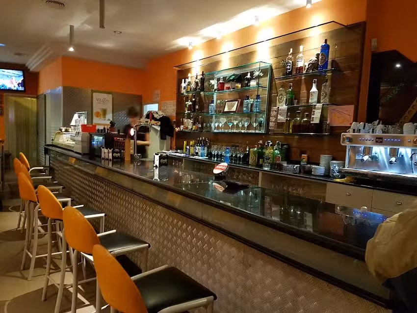 Bar Alex&rsquo;s