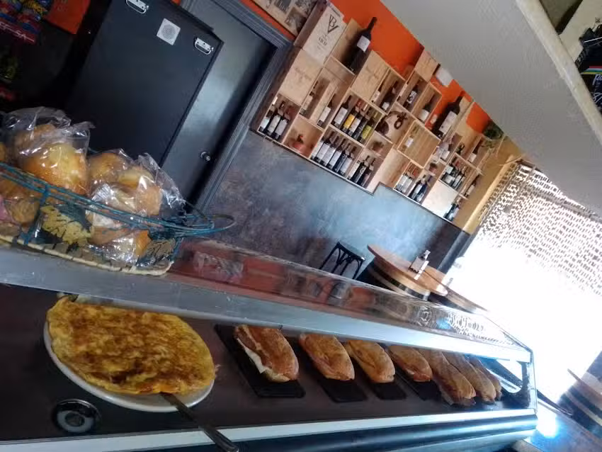 Bar Almicar