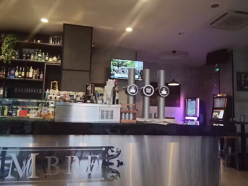 Bar Alumbre